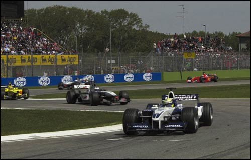 Первую победу альянсу Williams-BMW принес Ральф Шумахер на Гран При Сан-Марино 2001 года Первую победу альянсу Williams-BMW принес Ральф Шумахер на Гран При Сан-Марино 2001 года