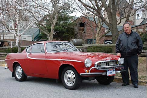 Ирвайн Гордон и его Volvo P1800 Ирвайн Гордон и его Volvo P1800
