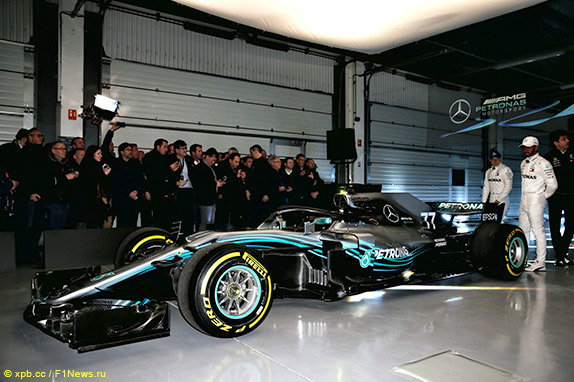 Презентация Mercedes AMG W09 EQ Power+