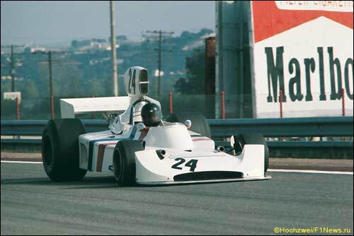 Hesketh 308 принес Ханту первые успехи. Машина выделялась полным отсутствием рекламы