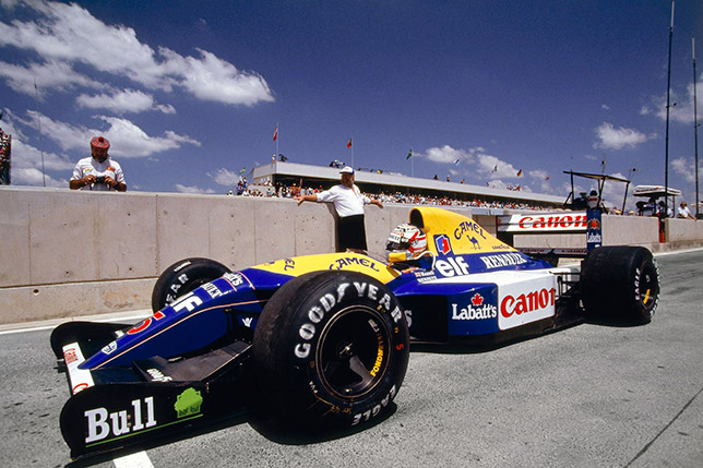 Найджел Мэнселл на машине Williams на трассе в Кьялами, 1992 год