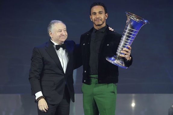 Жан Тодт и Льюис Хэмилтон на церемонии награждения FIA Gala