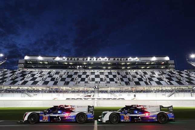 Машины United Autosports на трассе в Дайтоне