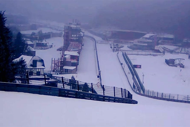 Поворот Eau Rouge под снегом