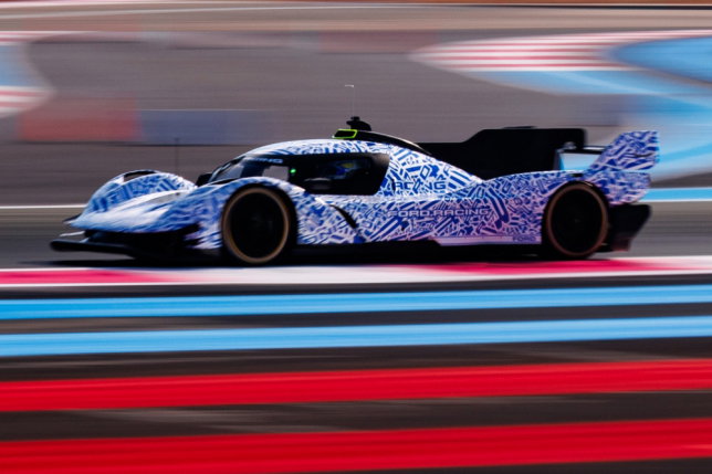 Новейший гиперкар Ford на тестах во Франции, фото Ford Racing