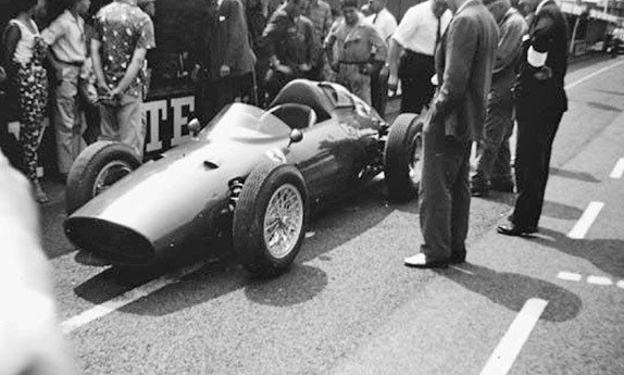 Ferrari 246 P в Зандфорт привезли, но на старт она так и не вышла