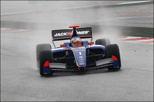Кевин Магнуссен на тестах WSR в Барселоне
