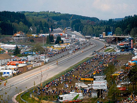 Трасса в Спа после реконструкции. Вид с Eau Rouge