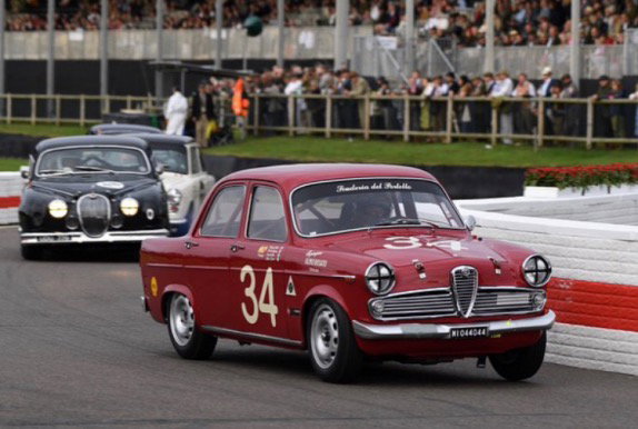 В гонке на Кубок Св. Марии Дженсон Баттон выступить на Alfa Romeo Giulietta T.I., фото из социальных сетей