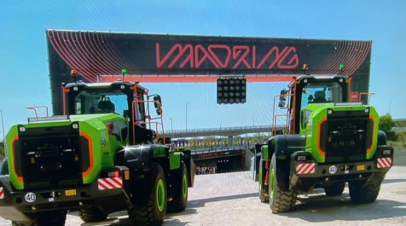 Символическая гонка на электропогрузчиках в Мадриде, кадр из трансляции Madring