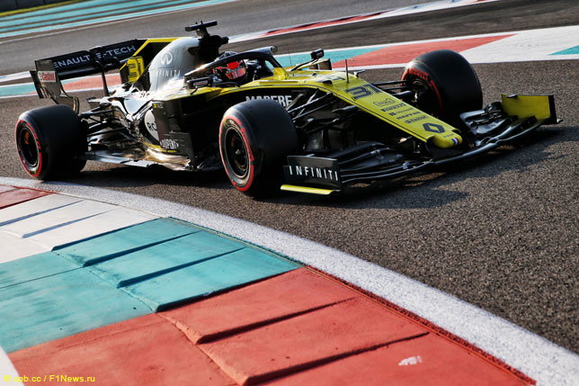 Эстебан Окон на тестах Renault