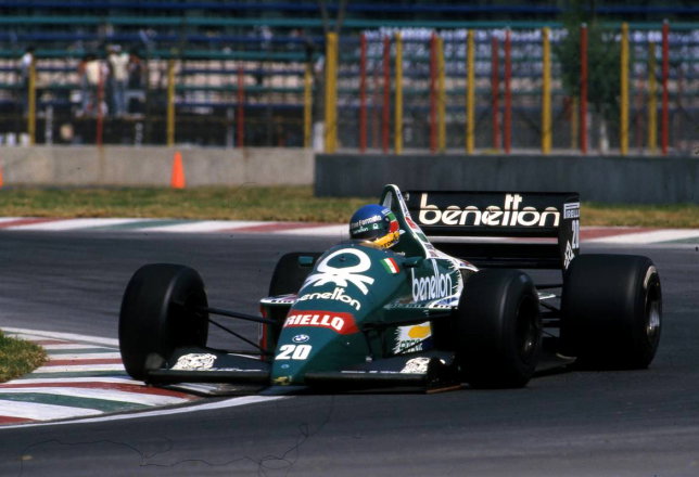 Герхард Бергер за рулём Benetton B186 на трассе Гран При Мексики, 1986 год, фото XPB