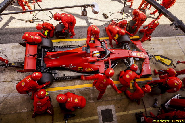 Пит-стоп Себастьяна Феттеля