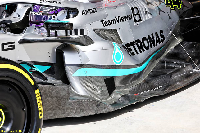 Mercedes W13 сразу начали называть машиной без боковых понтонов