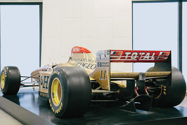 Jordan 196, на котором в 1996 году выступал Мартин Брандл, фото Sotheby's