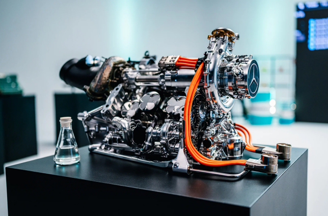 Силовая установка Mercedes, фото пресс-службы Mercedes
