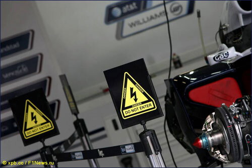 В 2011 году проблемы с KERS доставили инженерам Williams немало головной боли