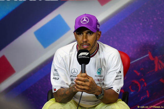 Льюис Хэмилтон