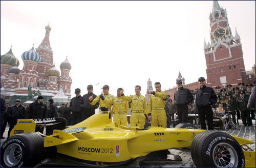 Презентация Midland на Красной прощади. Февраль 2005 года