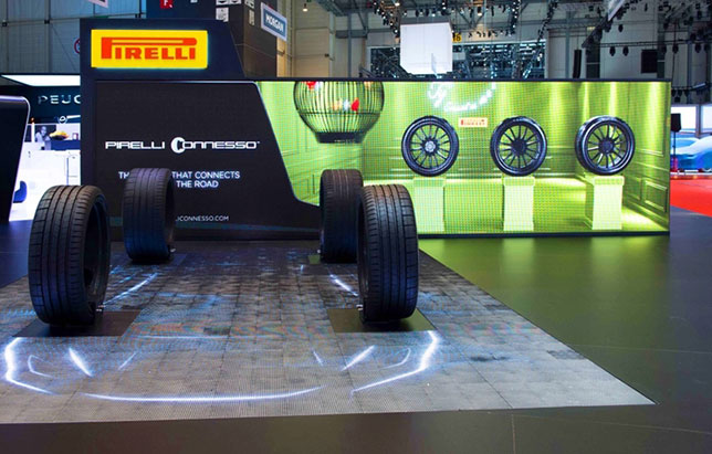 Pirelli демонстрирует технологию Smart Tyre на автомобильных выставках