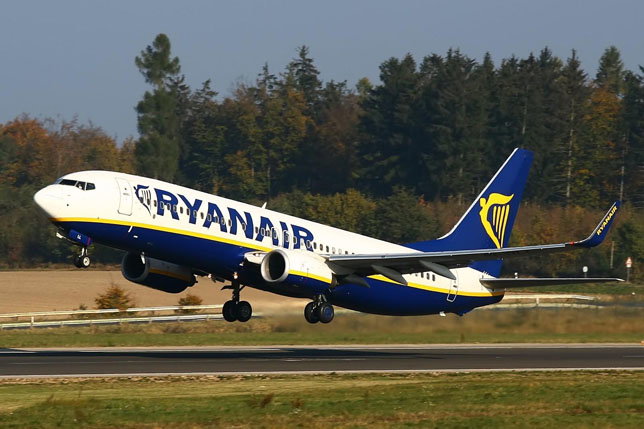 Самолет Ryanair