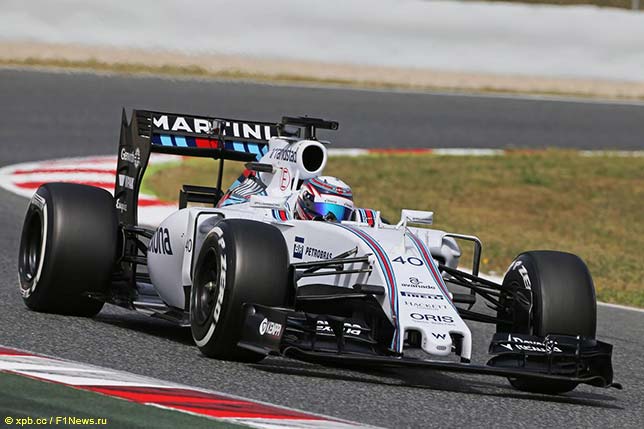 Алекс Линн на тестах в Барселоне за рулём Williams FW37
