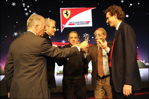 Рождественский обед в Ferrari