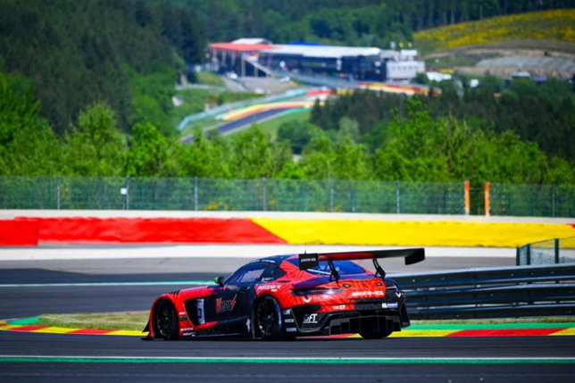 Никита Мазепин на трассе в Спа за рулём Mercedes-AMG GT3, фото из социальных сетей
