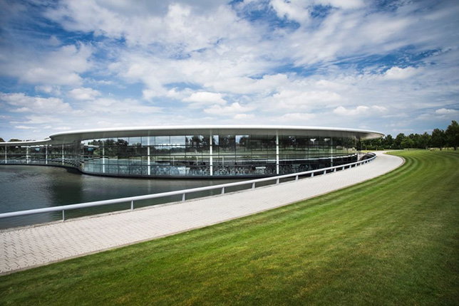 Штаб-квартира McLaren Technology Group в Уокинге