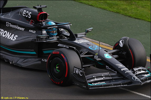 Джордж Расселл. Mercedes W14