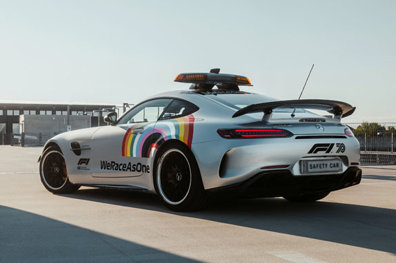 Mercedes AMG GT-R