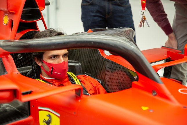 Карлос Сайнс (фото пресс-службы Ferrari)
