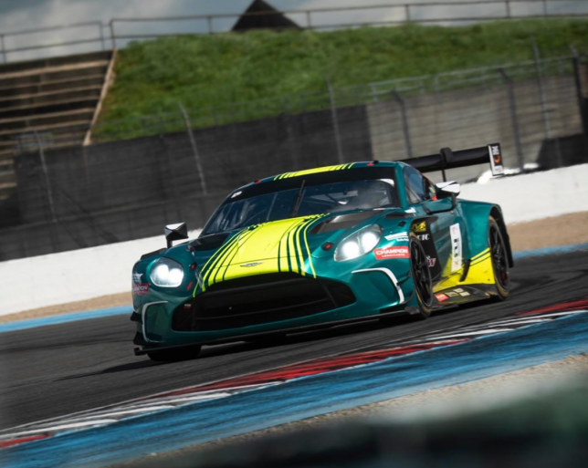 Aston Martin Vantage GT3 команды Cometoyou Racing, фото из социальных сетей