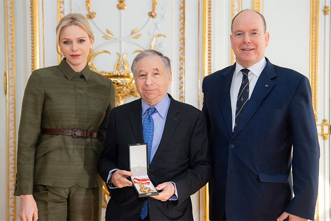 Жан Тодт на церемонии награждения в княжеском дворце Альбера II