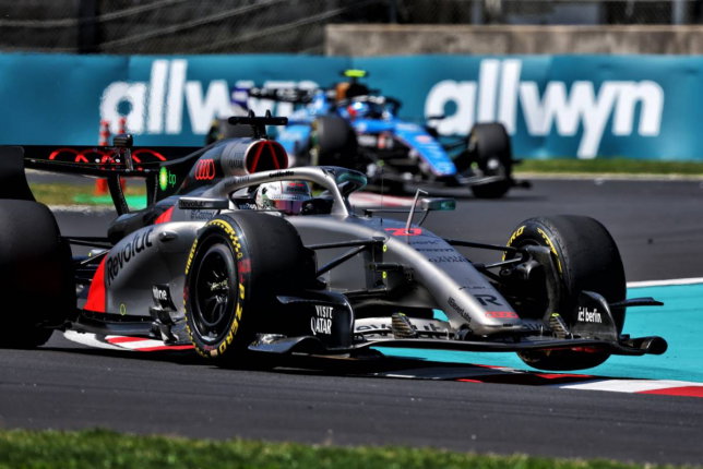 Нико Хюлкенберг за рулём Audi R26, фото XPB