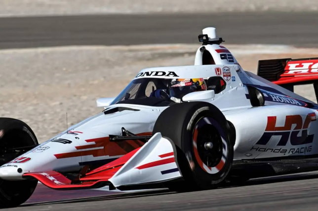 Юки Цунода за рулём машины IndyCar, 2024 год, фото Honda Racing Corporation
