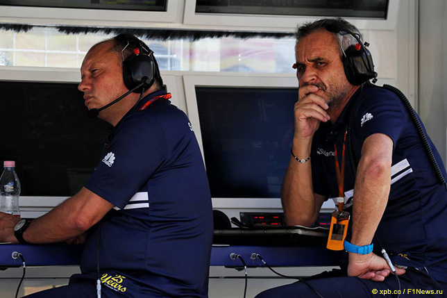 Фредерик Вассёр и Беат Цендер, тим-менеджер Sauber