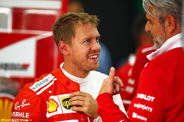 Себастьян Феттель и Маурицио Арривабене, руководитель команды Ferrari