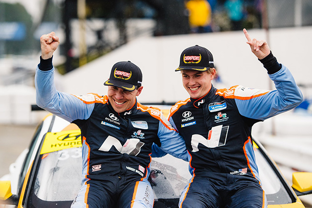 Роберт Уиккенс и Гарри Готтсаккер – чемпионы IMSA в своём классе, фото из социальных сетей